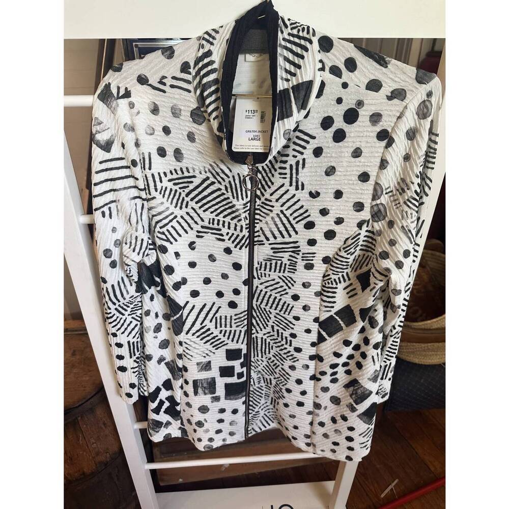 NEW ET'LOIS women's zip up printed jacket in lowa